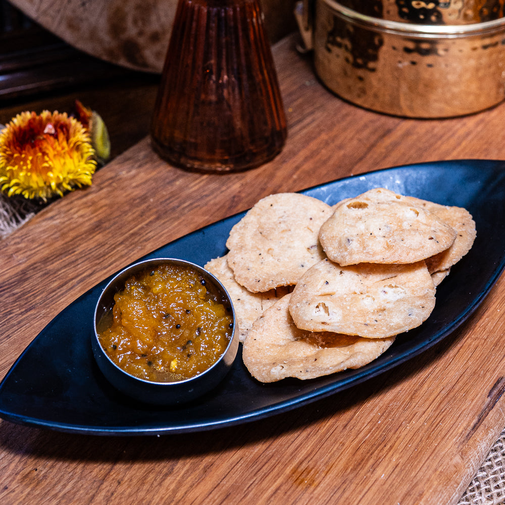 3x Chutneys with Spiced Crackers - Gift Set