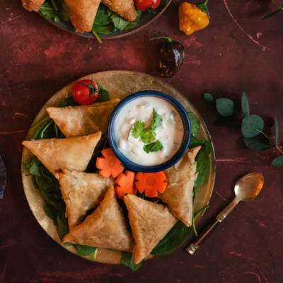 6x Vegetable Samosas