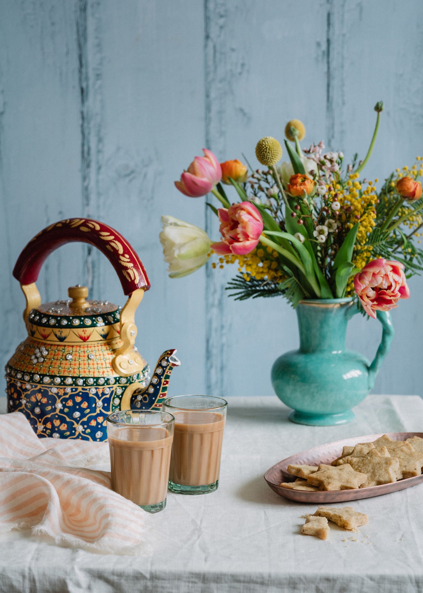 Vintage Style Hand-painted Kettle, Masala Chai Jar and 4 Chai Glasses